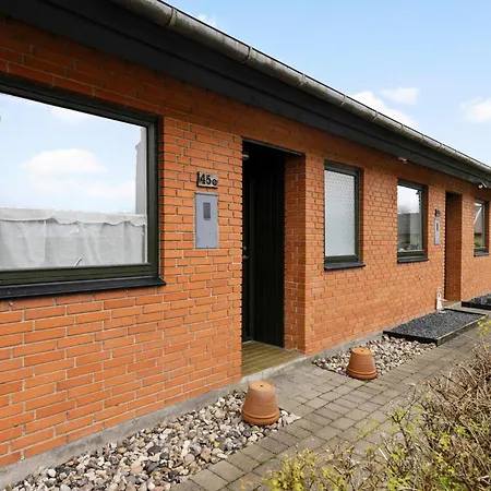 1 Bedroom Cozy In Arslev